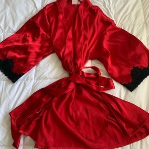 Fredrick’s of Hollywood Silk/ Satin